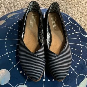 Toms Navy and Gray Striped Flats